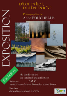 Affiche de l'exposition de photographie "D'Îlot en îlot, de rêve en rêve"